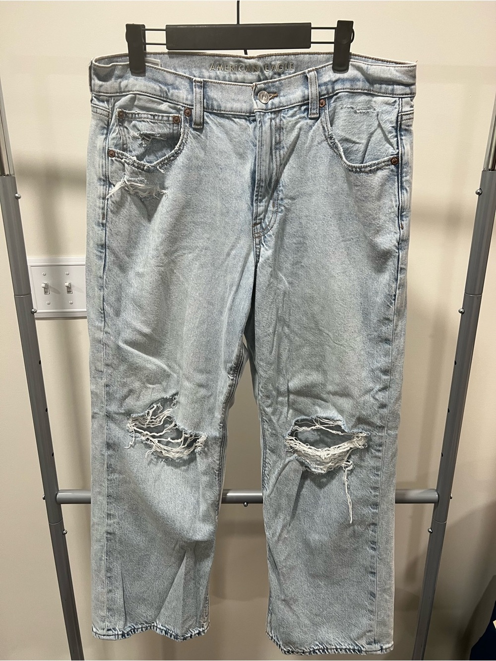 American Eagle Outfitters Light Wash Ripped Relaxed Jeans